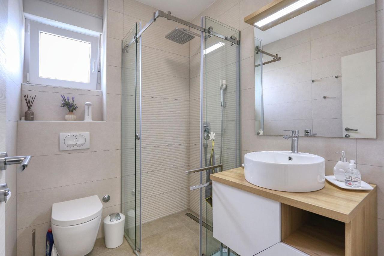 Luxury Apartment Isabell Zaton  Kültér fotó