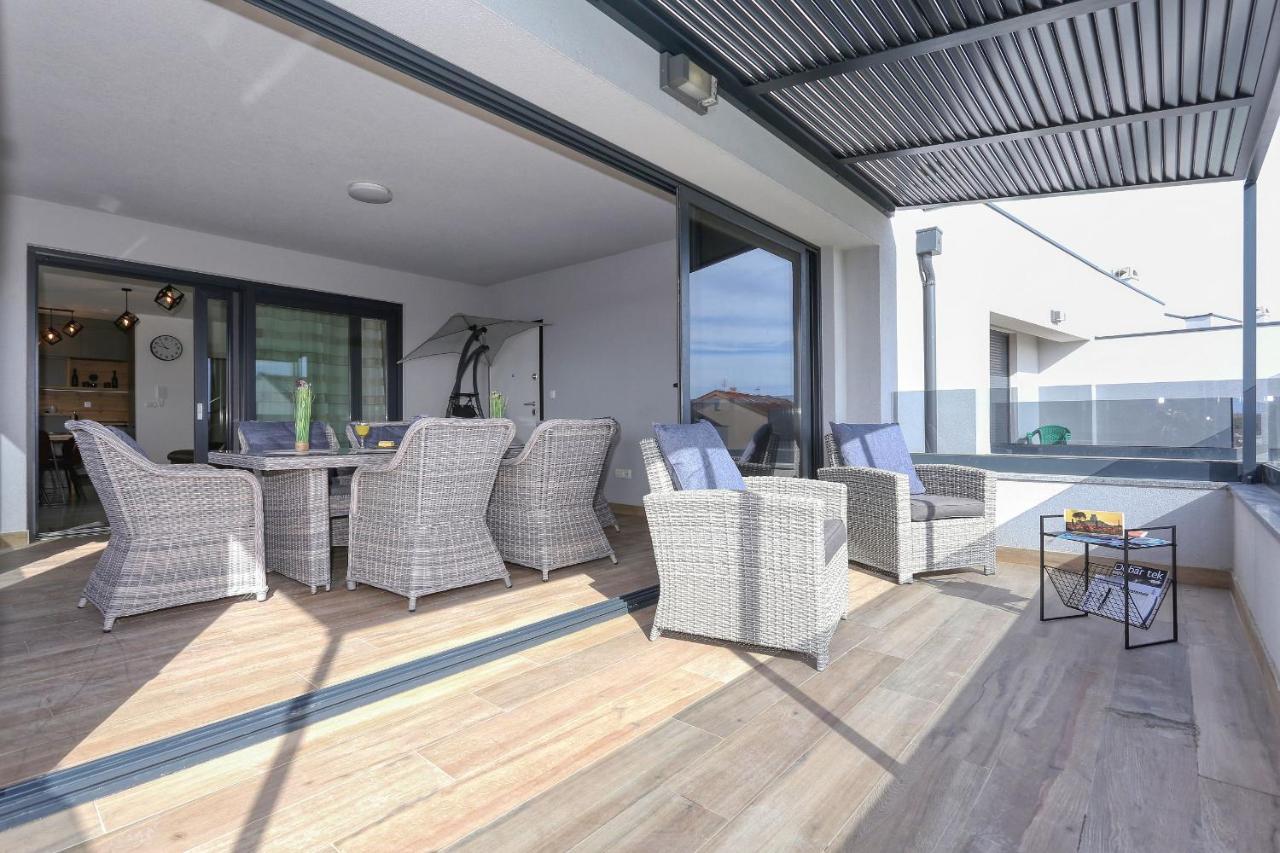 Luxury Apartment Isabell Zaton  Kültér fotó