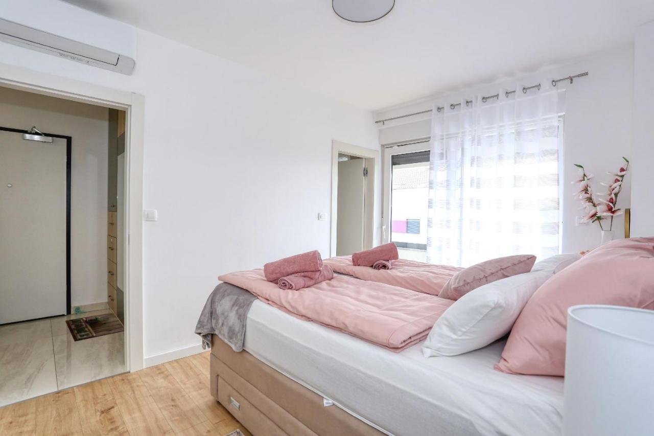 Luxury Apartment Isabell Zaton  Kültér fotó