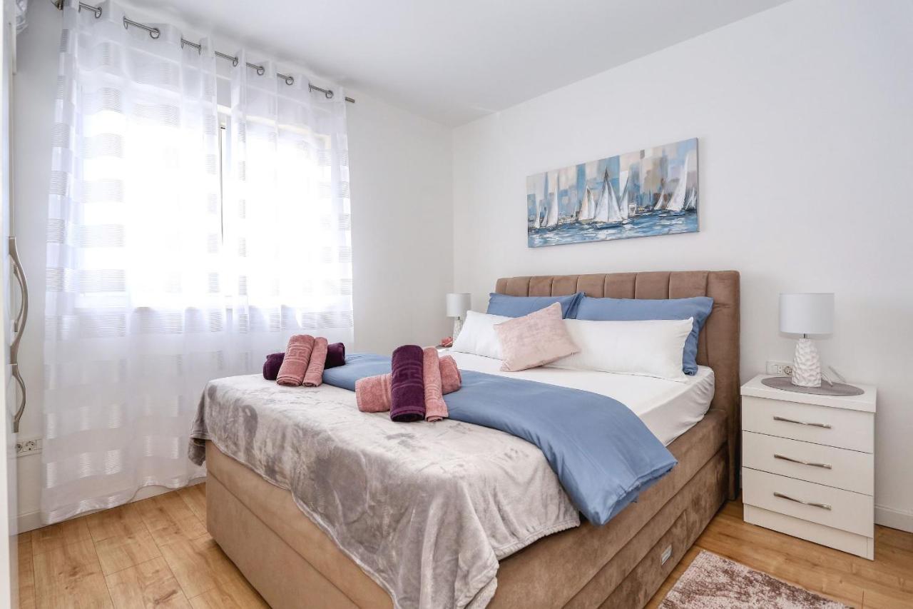 Luxury Apartment Isabell Zaton  Kültér fotó